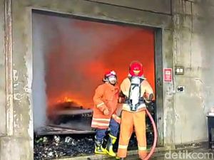 Gudang Snack di Situbondo Terbakar, Kerugian Capai Rp 1 M