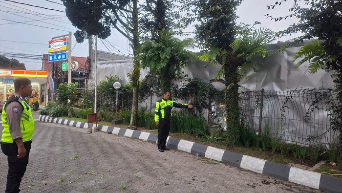 Rem Motor Diduga Blong, 2 Orang Tewas di Jalan Menurun Bandungan Semarang