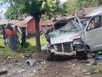 Adu Banteng Truk Vs Pikap di Jalan Poros Majene, 2 Orang Tewas-5 Luka