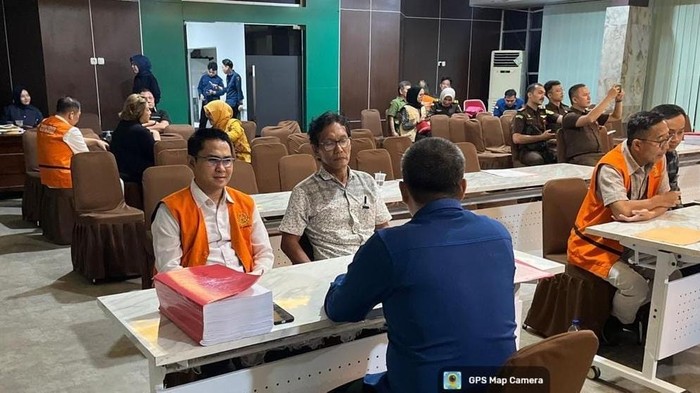 Kejati Bengkulu Limpahkan Berkas dan Tersangka Kasus Dugaan Korupsi Tol