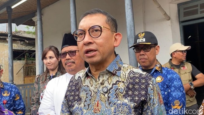 Menbud Fadli Zon Berharap Tak Ada Konflik Keraton Solo: Semuanya Kan Saudara