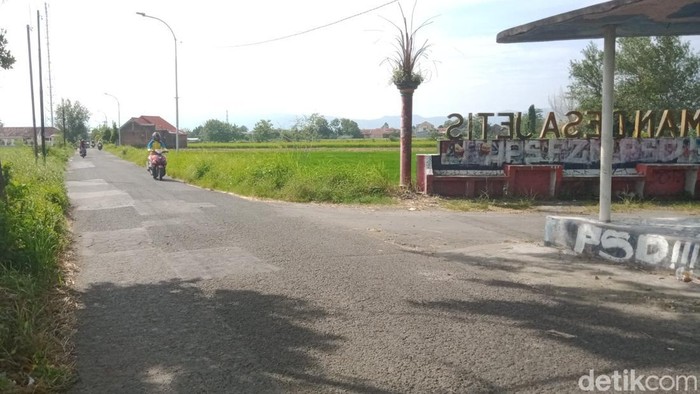 Siswa SMK Dihantam Helm-Paving Rombongan Pemotor di Klaten hingga Koma