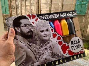Viral! Pengantin Pria Beri Mas Kawin Tak Biasa, Alat Sablon & Uang Rp 77 Ribu