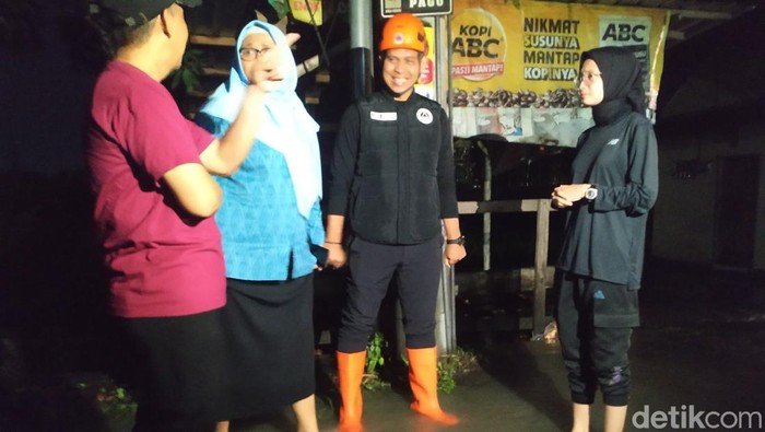 Walkot Kediri Mbak Vinanda Gercep Tinjau Genangan Usai Hujan Deras