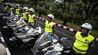 Ribuan aparat ini disiagakan untuk memastikan keamanan, kelancaran lalu lintas, serta kenyamanan masyarakat selama masa libur akhir tahun. ANTARA FOTO/Aprillio Akbar