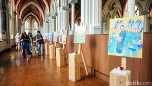 Pameran Seni Natal Hidupkan Balkon Gereja Katedral Jakarta