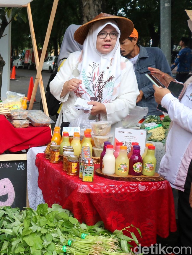 Panen Urban Farming Warga Dijual di Pasar Tumbuh Jaktim
