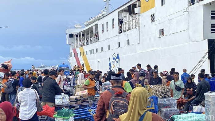 2.551 Penumpang Tiba di Pelabuhan Parepare Jelang Natal dan Tahun Baru