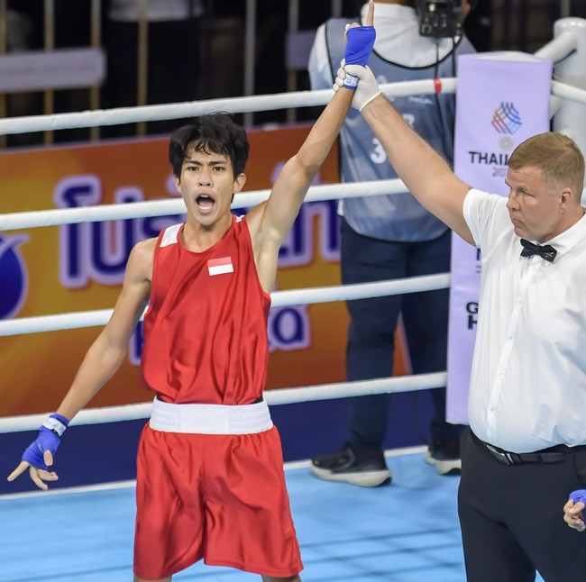 Vicky Tahumil Junior Sumbang Emas Tinju Indonesia di SEA Games 2025