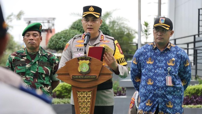 400 Personel Polres Jakbar Dikerahkan Amankan Natal dan Tahun Baru