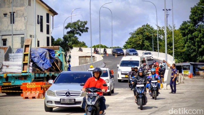 Satu Jalur Flyover Nurtanio Dibuka, Kecepatan Kendaraan Dibatasi