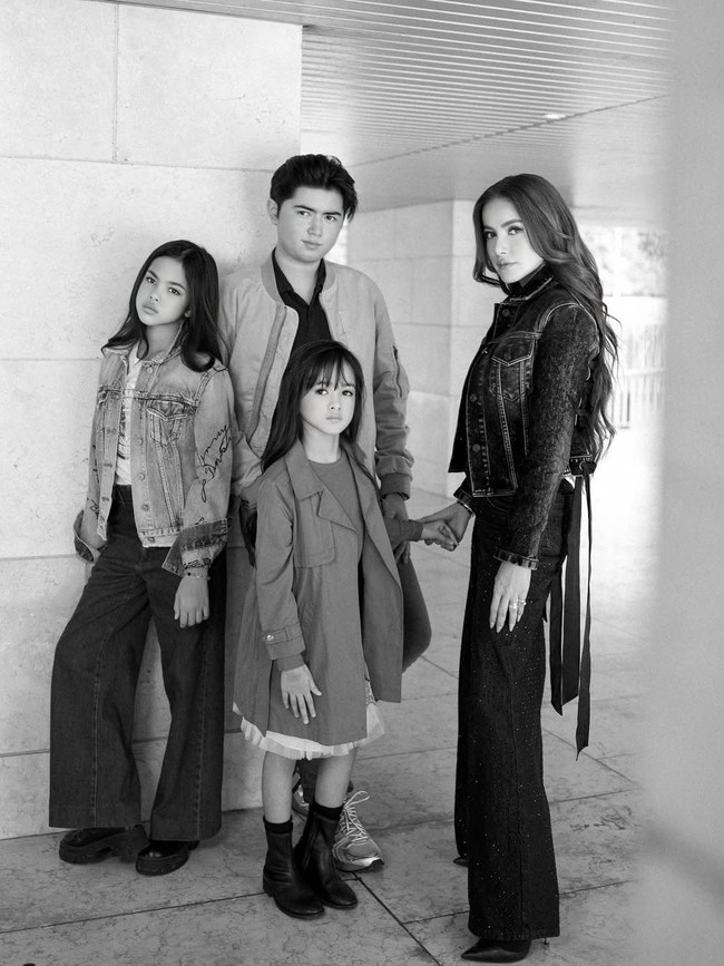 Anak Pasang Badan Buat Olla Ramlan yang Dihujat Pacari Brondong