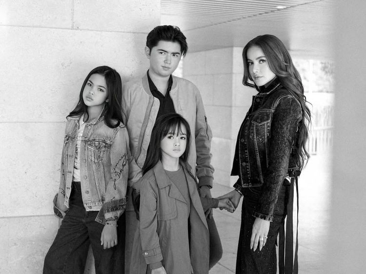 Anak Pasang Badan Buat Olla Ramlan yang Dihujat Pacari Brondong