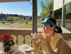 8 Potret Shandy Aulia yang Gaya Hidup Mewahnya Jadi Sorotan