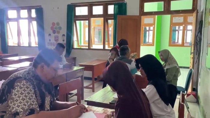 Gerakan Ayah Ambil Rapor Disambut Antusias di Madiun