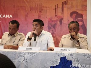 Bencana Sumatera, Seskab Ajak Semua Pihak Kompak dan Sebarkan Energi Positif