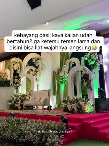 Tren Wedding Anti Fotografi gunakan pouch HP khusus guna jaga privasi tamu. Kamera tertutup namun fungsi tetap normal agar tamu nyaman tanpa takut kena kamera. Unggahan tersebut langsung viral dan menjadi sorotan warganet.