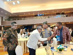 Wakil Ketua Dewan Komisioner LPS Hadiri detikcom Regional Summit Riau
