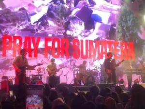 Video: Pray for Sumatera di Panggung Soundrenaline Bilal Indrajaya & The Gentlemen