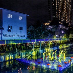 Tari Kontemporer di Sungai Ciliwung, Aksi Seni untuk Lingkungan dan Korban Bencana Sumatera