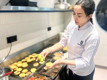 Aura Kasih Jago Masak ala Chef Bintang 5, Pamer Hasil Masakannya!