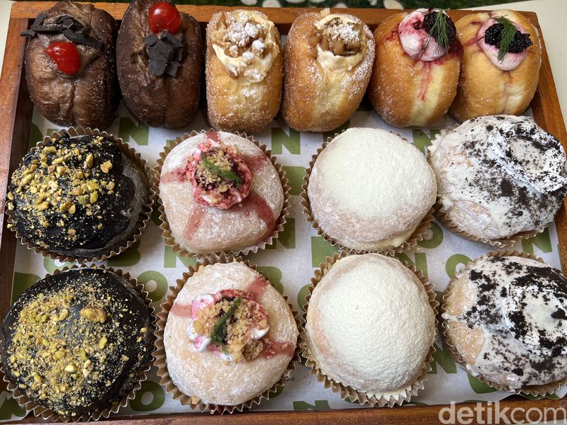 Pemilik gerai Bonbonbites ini masih sering mengikuti kelas atau course untuk mengembangkan kemampuannya.