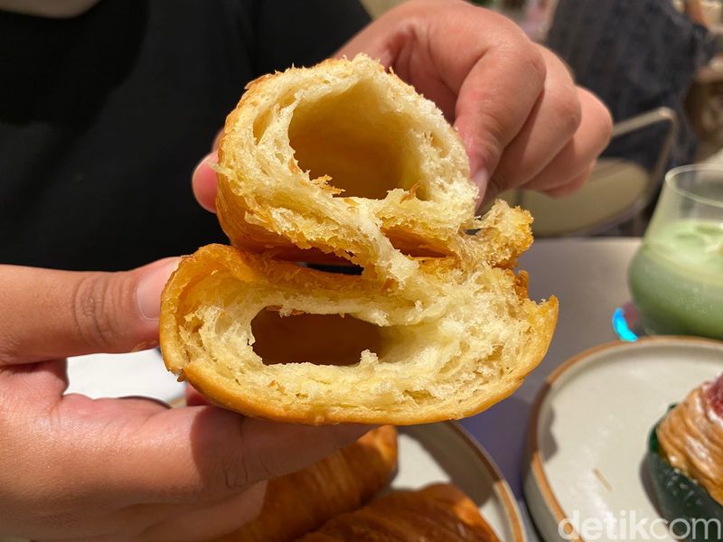 Croissant Salt Bread dari Bakerman