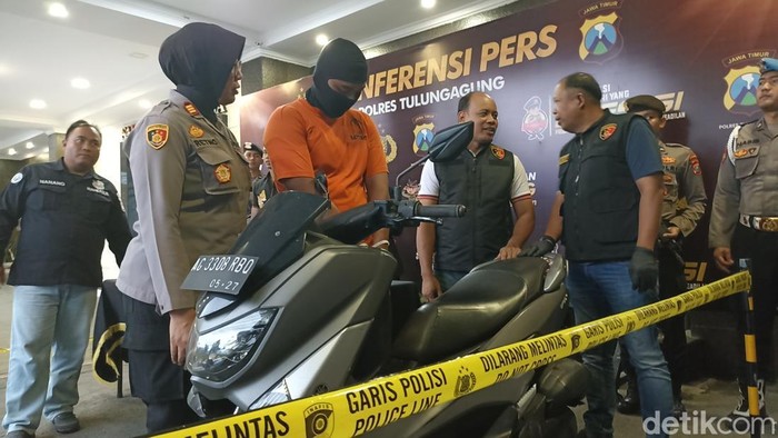 Terekam CCTV, Maling Motor di Tulungagung Ditangkap 5 Jam Setelah Beraksi