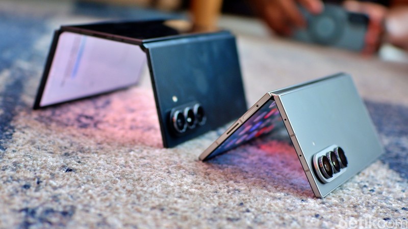 Galaxy Z TriFold vs Fold7