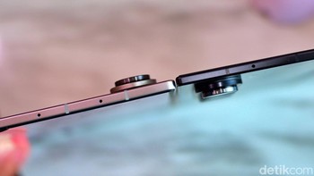 Bagian tertebal TriFold hanya 4,2 mm. Ini sama seperti ketebalan Galaxy Z Fold7. Foto: Adi Fida Rahman/detikINET