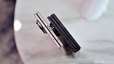 Adu Kemewahan: Deretan Foto Galaxy Z TriFold vs Fold7, Pilih Mana?