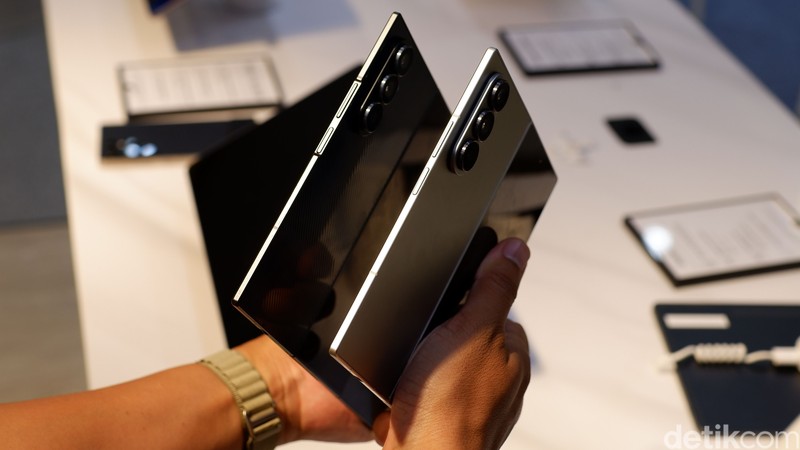 Galaxy Z TriFold vs Fold7