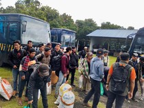 Pemprov Jateng Pulangkan 100 Warganya yang Terdampak Bencana Sumatera