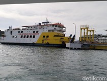 Posko Nataru Pantau 13 Kapal di Pelabuhan Labuan Bajo Pakai Drone