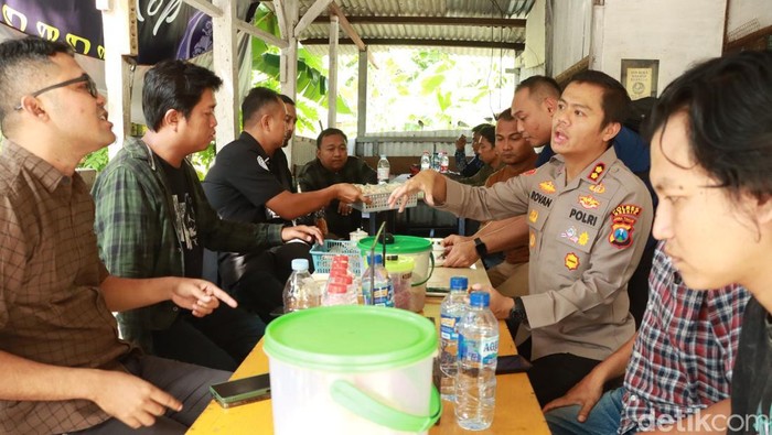 AKBP Rovan Promosi ke Divpropam Mabes Polri: Matur Nuwon Warga Gresik