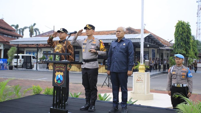 Polisi Madiun Waspadai Aksi Teror-Bencana Alam Saat Operasi Lalin Semeru