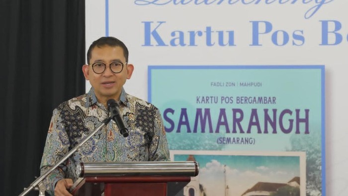 Menbud Luncurkan Buku Kartu Pos Samarangh, Rekam Memori Visual Semarang