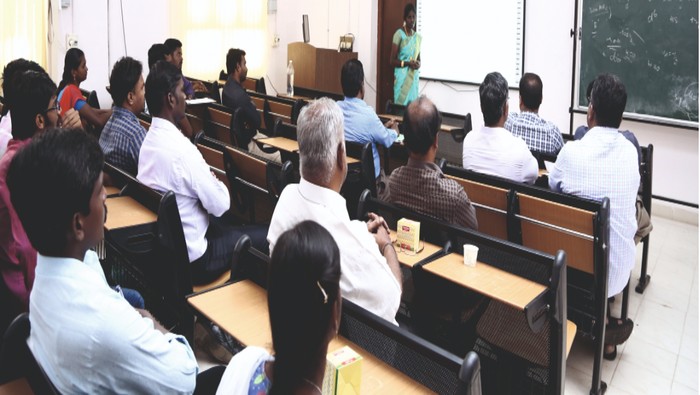 Cerita Mendikti ke Kampung CEO Google di India, Ada Mahasiswa Nyeker Saat Kuliah