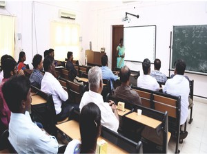 Cerita Mendikti ke Kampung CEO Google di India, Ada Mahasiswa Nyeker Saat Kuliah