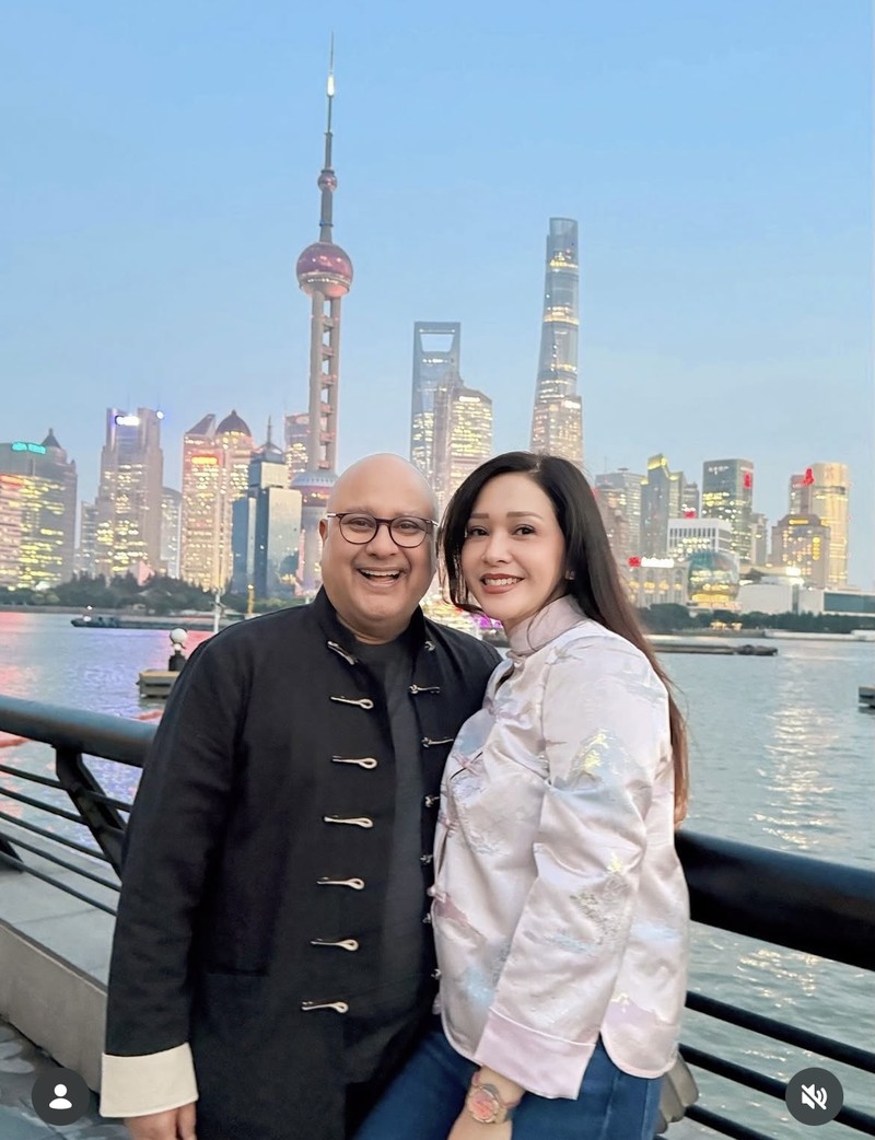 Maia Estianty Kulineran di Restoran Melaney Ricardo hingga Andre Taulany