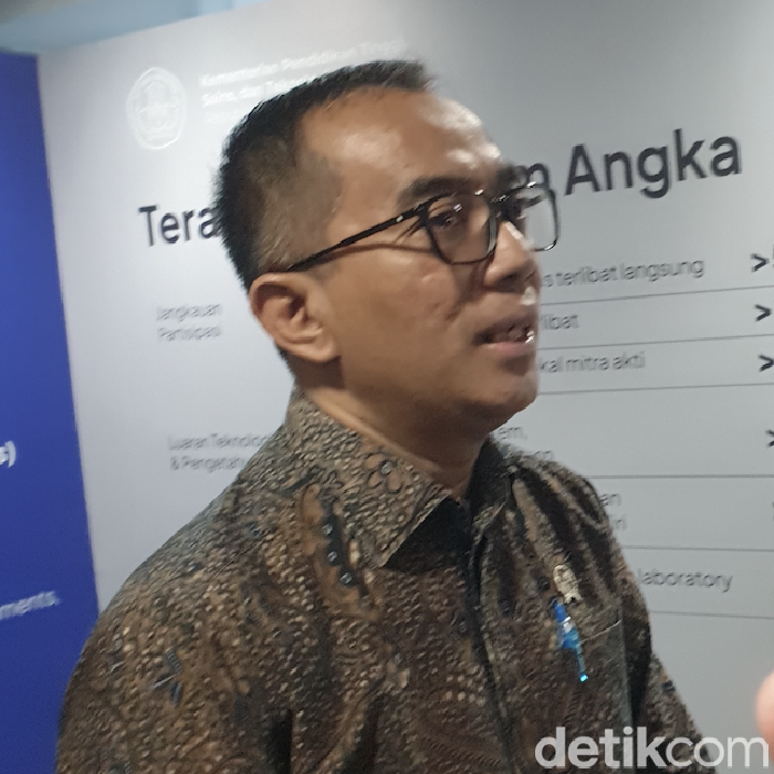 Dana Riset Kemdiktisaintek Capai Rp 2 T, Dorong PTN-PTS Daerah Riset Solutif