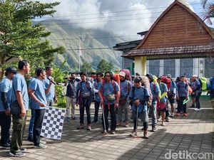 Jelang Penutupan Pendakian, TNGR Berbenah Lewat Rinjani Meriri