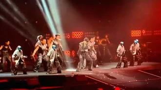 Naik Level! Robot Humanoid Jadi Penari Latar Penyanyi Top China