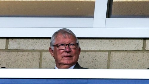GLASGOW, SCOTLAND - OCTOBER 12: Sir Alex Ferguson watches on during a 2026 FIFA World Cup Qualifying match between Scotland and Belarus at Hampden Park, on October 12, 2025, in Glasgow, Scotland. (Photo by Craig Williamson/SNS Group via Getty Images)