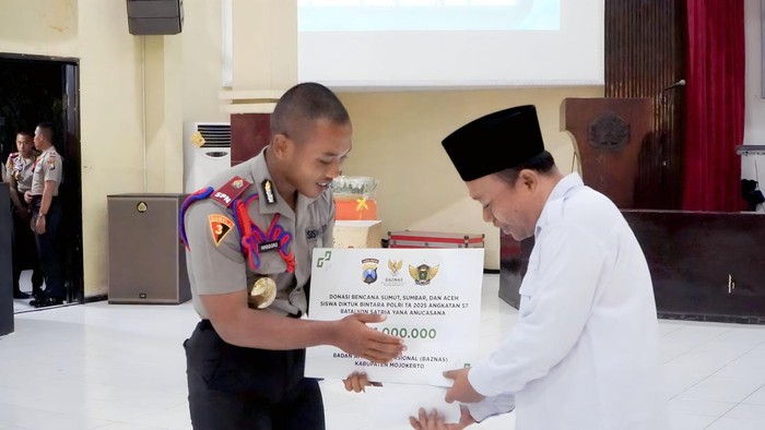 Ratusan Siswa Bintara SPN Polda Jatim Galang Dana untuk Bencana Sumatera