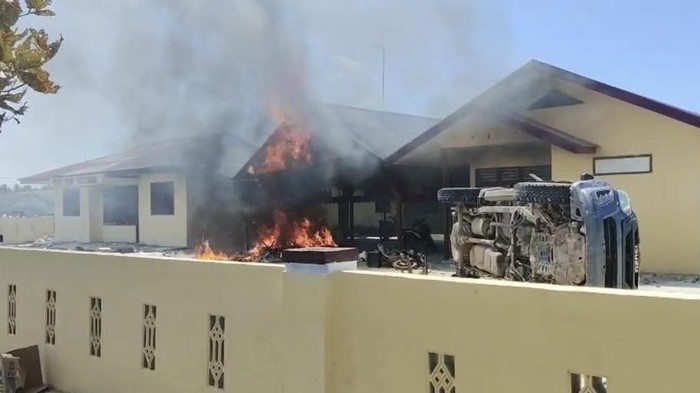 Viral Warga Bakar Polsek Batang Gadis Diduga Akibat Melepaskan Bandar Narkoba