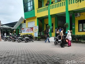 Gerakan Ayah Mengambil Rapor di SMP Negeri 7 Medan, Begini Suasananya