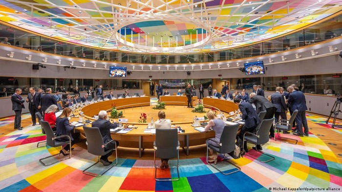 Uni Eropa Kucurkan Pinjaman Militer Rp 1.768 T untuk Ukraina