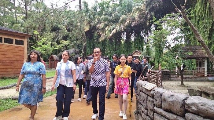 Wamenpar Cek Wisata di Bogor Jelang Libur Natal, Soroti Jalur Evakuasi