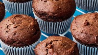 Protein Muffins menjadi resep untuk camilan tinggi protein yang mudah dibuat karena berisi pisang, oat, selai kacang, flaxseed, dan yogurt Yunani yang mengenyangkan. Foto: Site Culinary/Visual